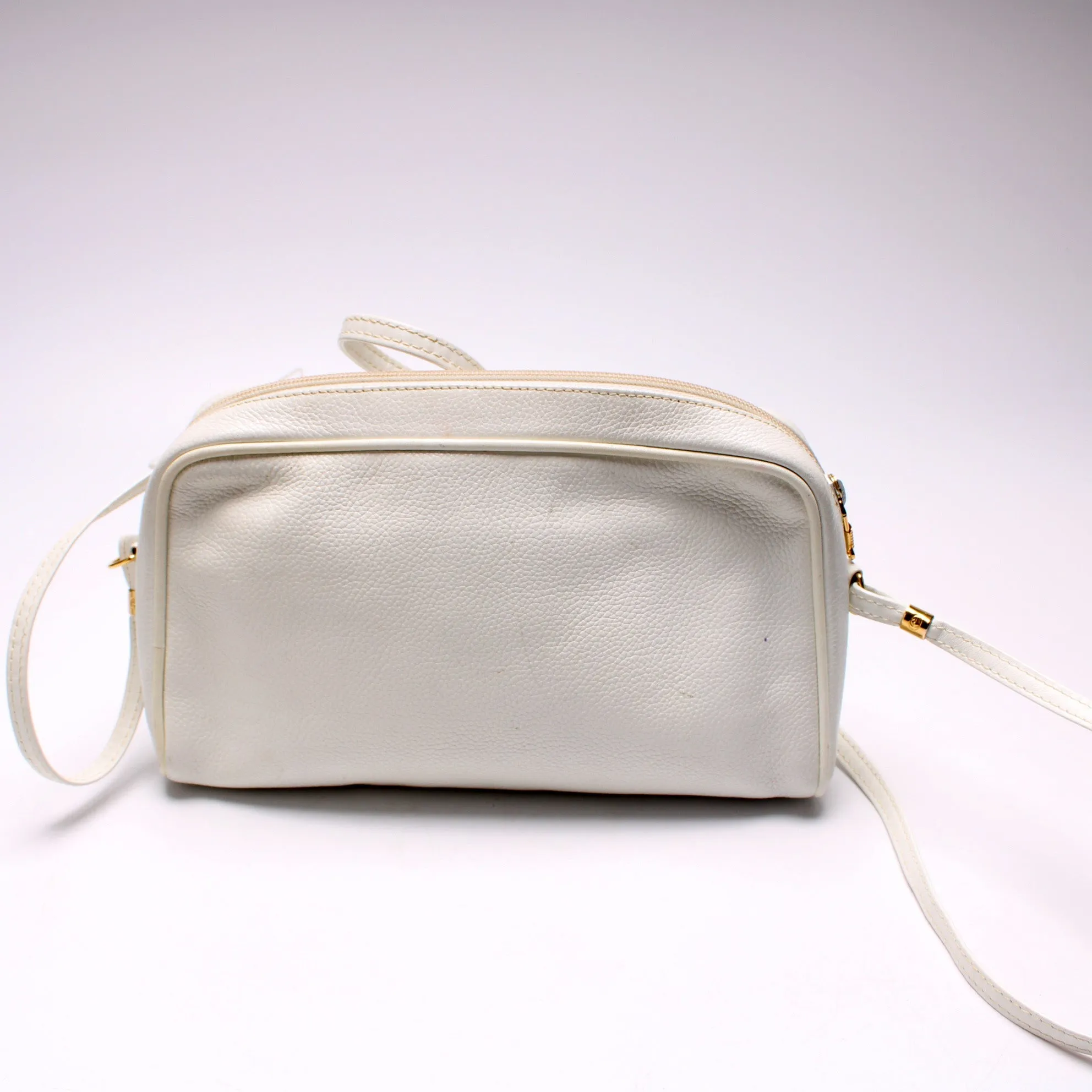 007-1112 Vintage Leather Shoulder Bag