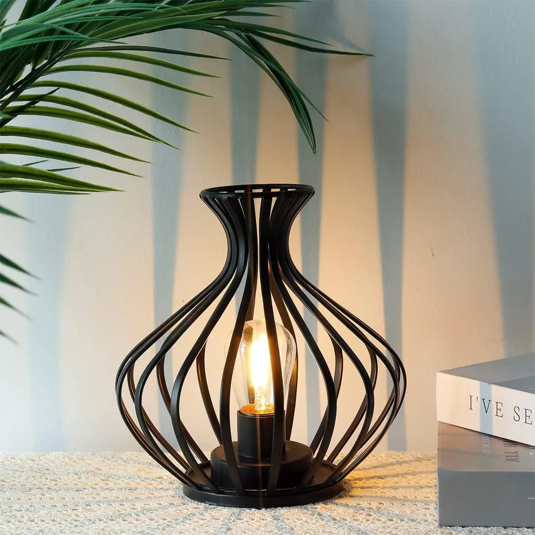 7.5''High Modern Style Battery Powered Table Lamp