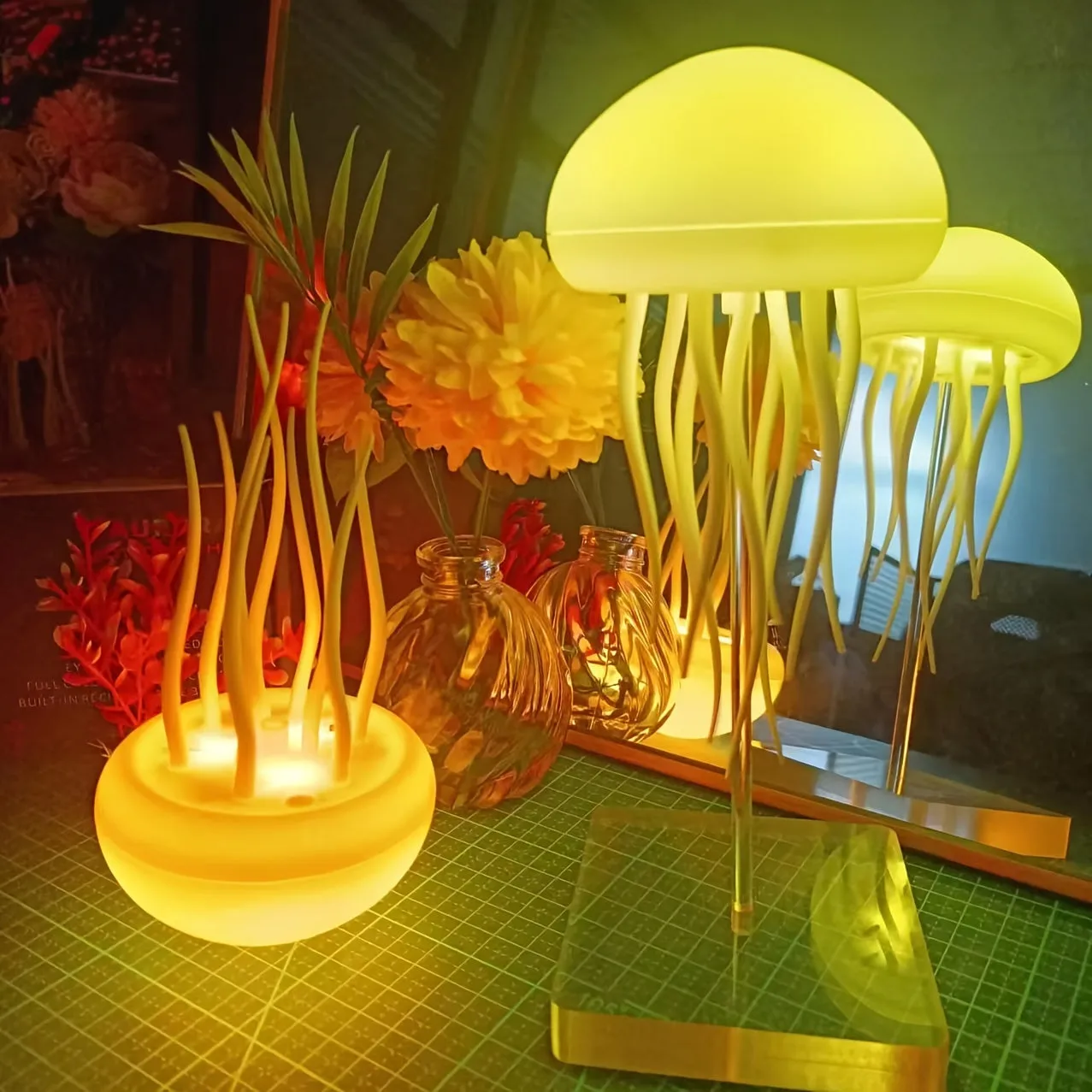 Modern Jellyfish Desk Lamps, USB Powered Adjustable Color Changing LED Night Light