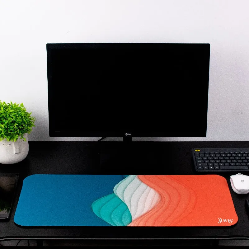 Striking Tremor Waves Versatile Desk Mat