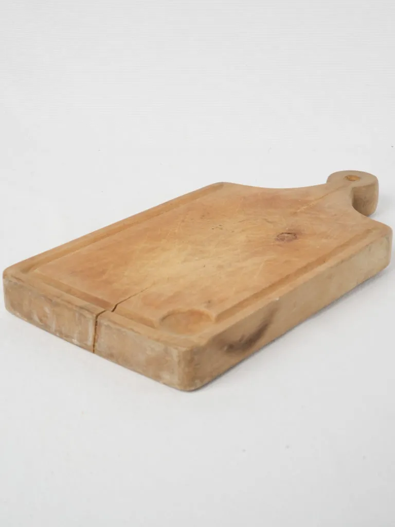 Vintage French cutting board w/ round handle 17¾" x 9"